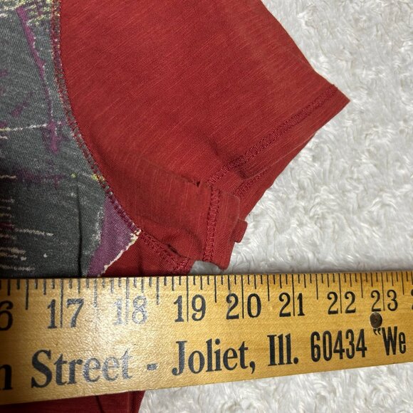 Lucky Brand Women’s Large Maroon Blouse with Lace Scoop Neck Detailing - Picture 9 of 10